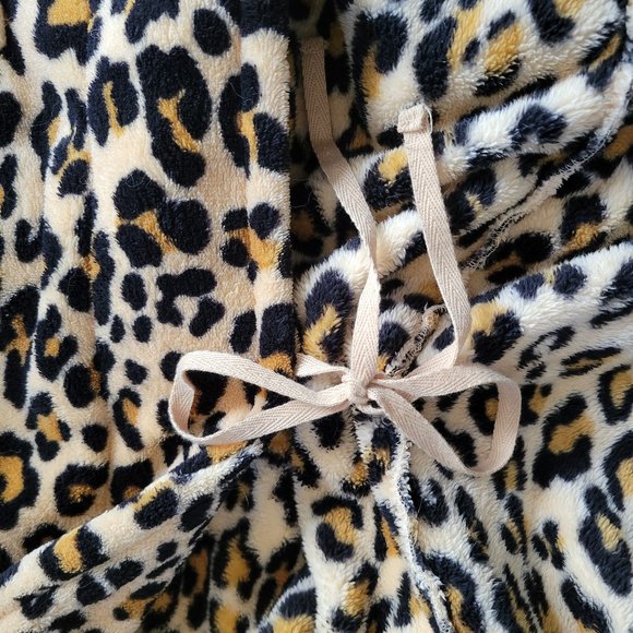 Super Plush Soft Fleece Bathrobe - Charter Club (Macy's Brand) - Picture 6 of 9